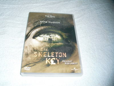 THE SKELETON KEY (Kate Hudson)***