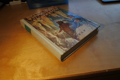 Enid Blyton: Seikkailujen laakso, sidottu