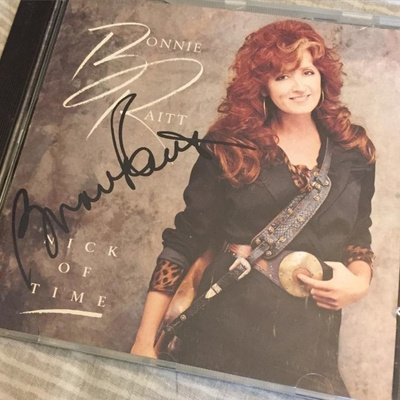 Bonnie Raitt cd nimikirjoituksella