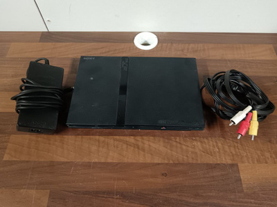 Playstation 2 slim konsoli (varaosa / projekti)