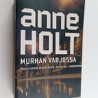 Anne Holt ym. : Murhan varjossa : Leijonan kita ; Kahdest... - pikkukuva 1
