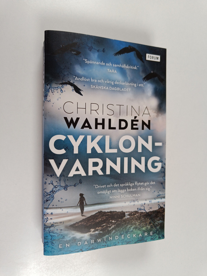 Christina Wahlden : Cyklonvarning