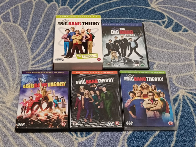 Rillit Huurussa / The Big Bang Theory 1-7 DVD