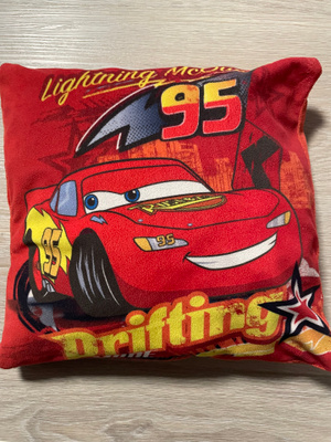 Salama McQueen tyyny 35x35