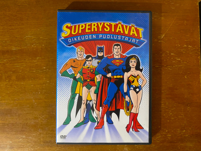 Superystävät Oikeuden puolustajat DVD