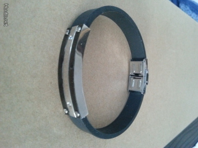 Stainless steel ja kumiranneke, cubic zirkoneja