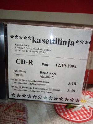 Cdr promo ARCADIO : Yhdellä katseella rakastumaan