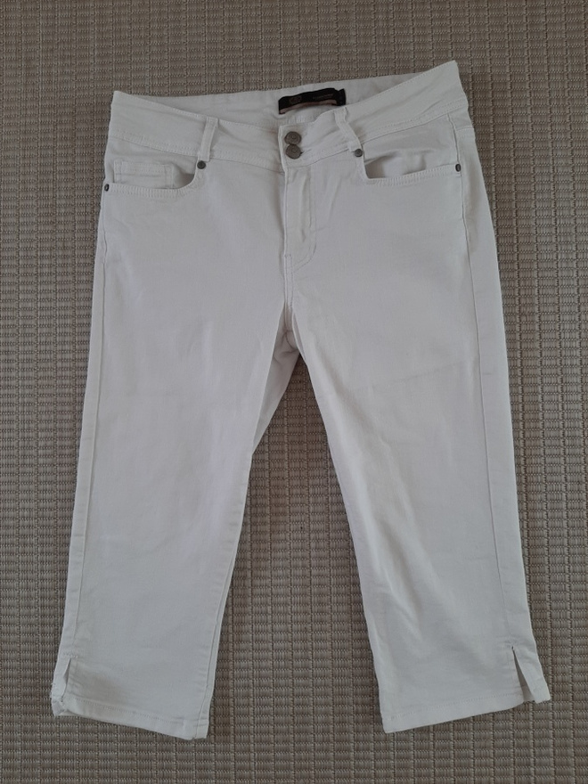 Valkoiset joustavat caprit koko w:31"/ 40