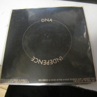 CIRCLE  - DNA / INDEPENCE 7'' 1.PAINOS '91 M-/M- - pikkukuva 2