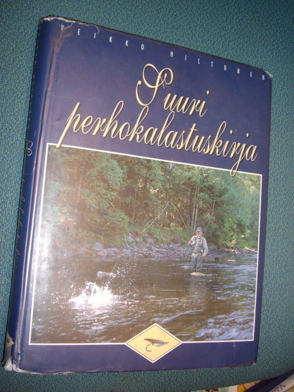 Hiltunen: SUURI PERHOKALASTUSKIRJA ( Sis.postikulut )