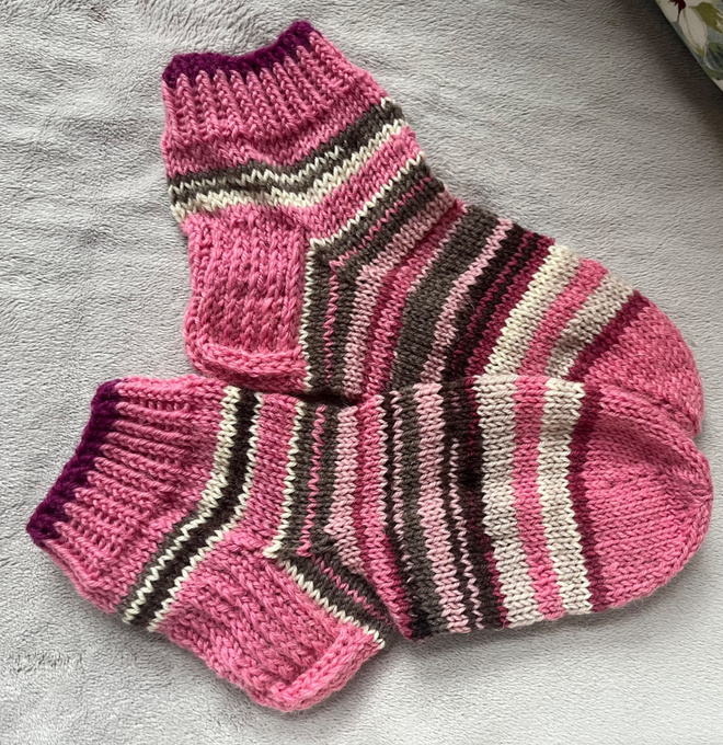 Pinkkiä varpaille, villasukat koko 38-40