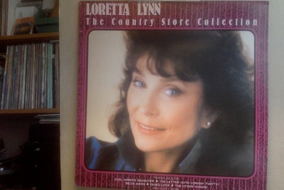 LORETTA LYNN::THE COUNTRY STORE COLLECTION : VINYYLI LP 1988