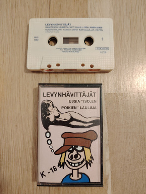 LEVYNHÄVITTÄJÄT - Kasetti