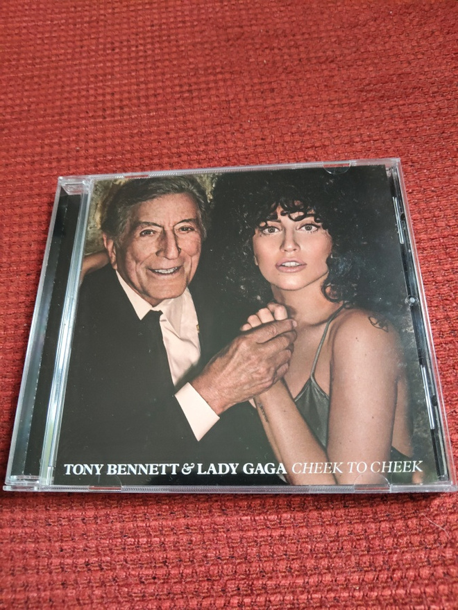Tony Bennett ja Lady Gaga, Cheek To cheek, cd