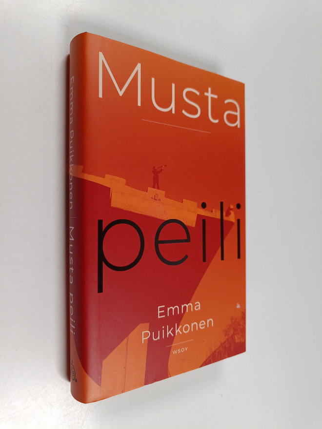 Emma Puikkonen : Musta peili