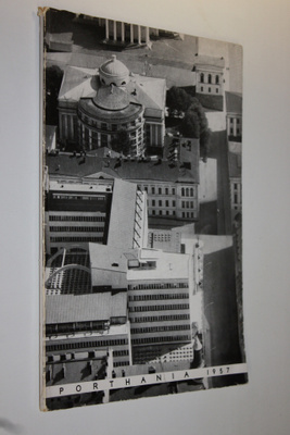 Pertti ym. (toim.) Koistinen : Porthania 1957