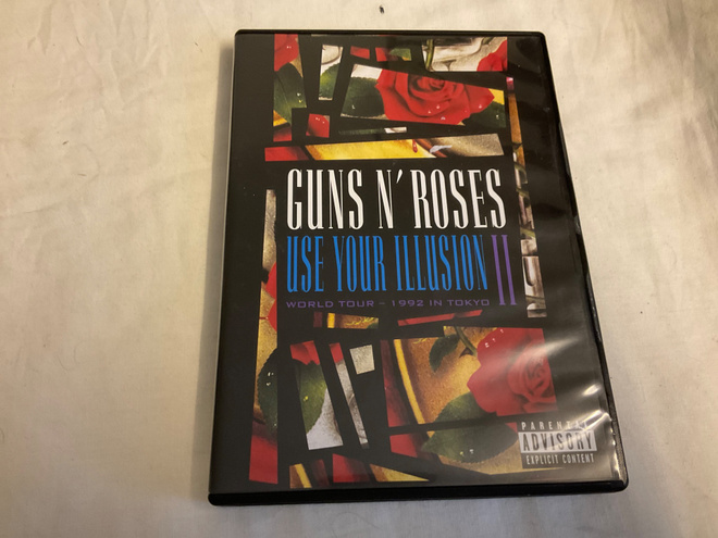 Guns ’n’ Roses - Use Your Illusion II  (dvd)