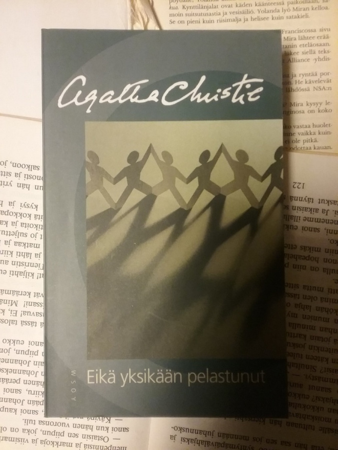 Agatha Christie - Eikä yksikään pelastunut (nid.)