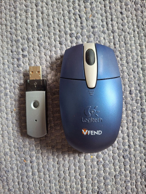 Logitech Canada 210 wireless mouse + receiver