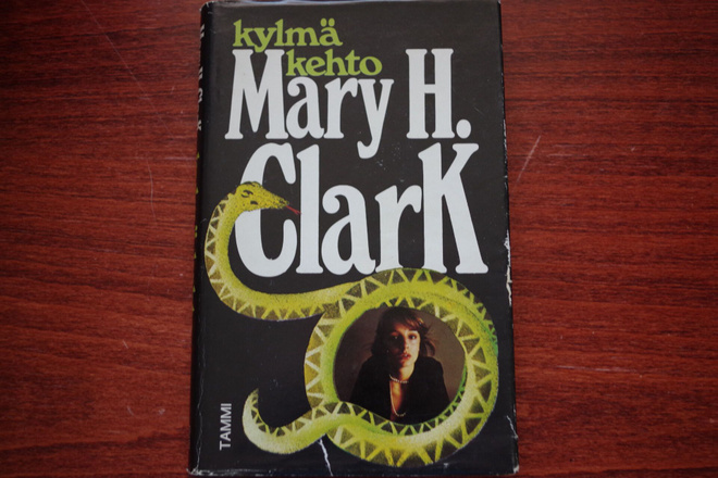 Mary H. Clark: Kylmä kehto (1981)