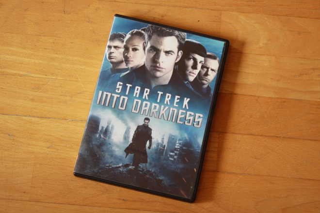 STAR TREK INTO DARKNESS DVD