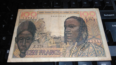 Africa Centrale 100 Francs sn942 VF-