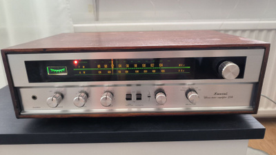 Sansui 210 Viritinvahvistin