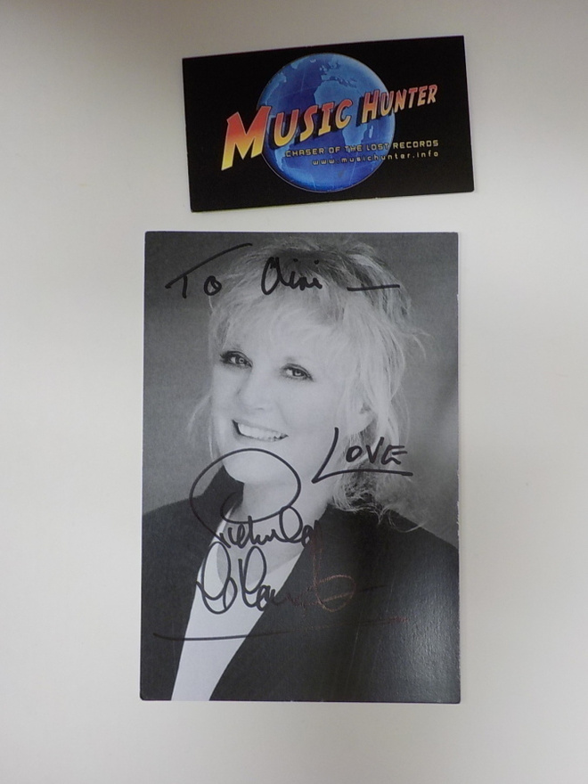 PETULA CLARK NIMIKIRJOITUS KUVASSA
