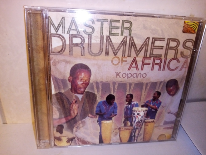 CD :  Master drummers of Africa ( SIS POSTIKULU)