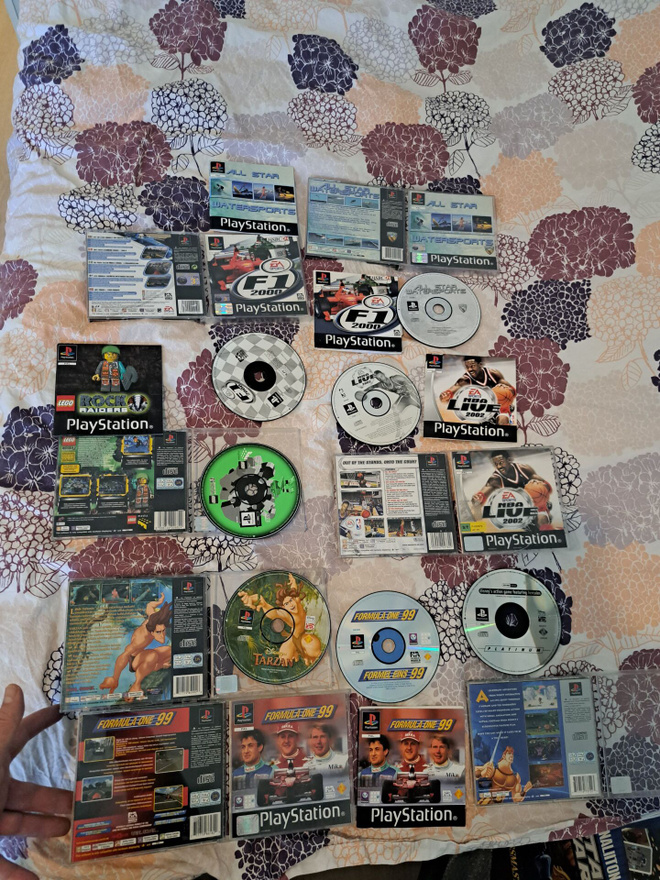 Ps1 pelit 7kpl ,playstation 1