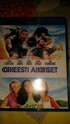 Oikeesti aikuiset (Blu-ray) UUDENVEROINEN