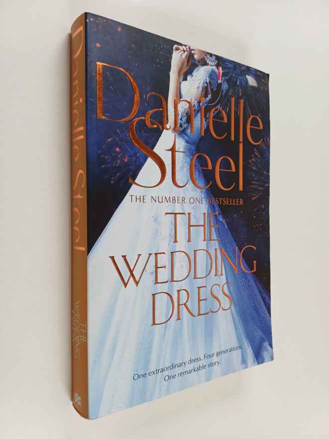 Danielle Steel : The Wedding Dress