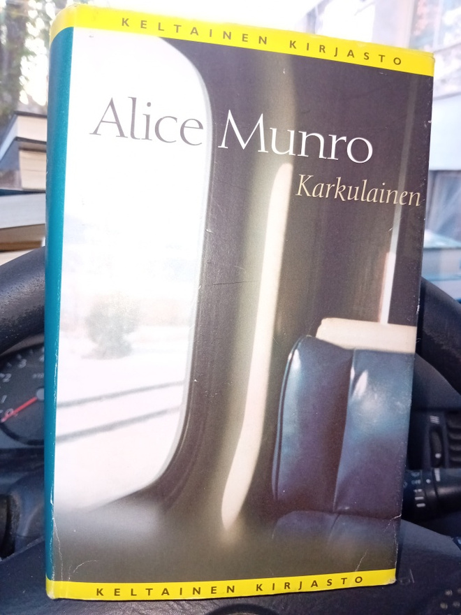Alice Munro : Karkulainen  ( 1p. 2005 ) SIS POSTIKULU
