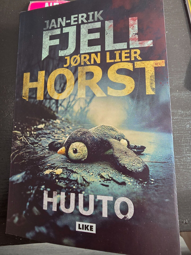 Fjell, Lier Horst: Huuto UUSI