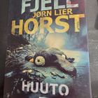 Fjell, Lier Horst: Huuto UUSI - pikkukuva 1