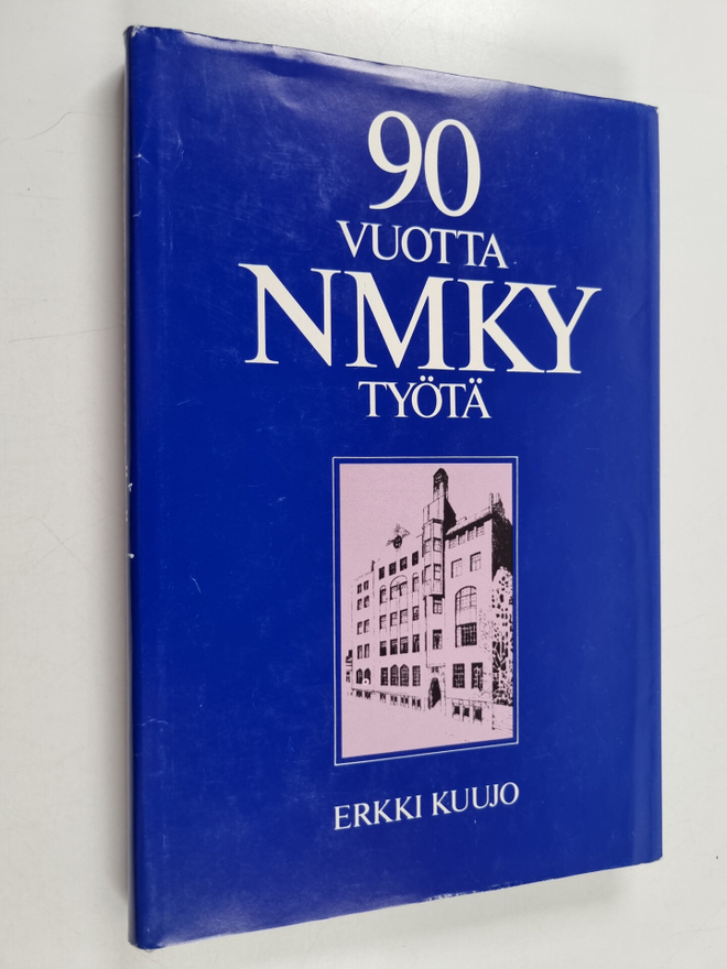 Erkki Kuujo : 90 vuotta NMKY-työtä : Helsingin nuorten mi...