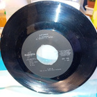 7" single LOLA : Kaunis on maailma haaveiden ( SIS POSTIKULU - pikkukuva 1