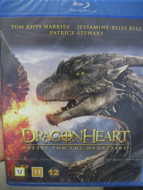 DRAGONHEARTH : BATTLE FOR THE HEARTFIRE BLU-RAY