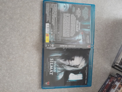 Julian silmät bluray