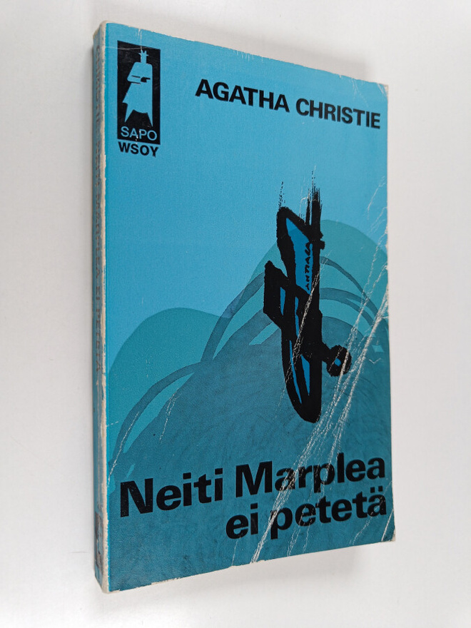 Agatha Christie : Neiti Marplea ei petetä