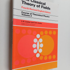 Lev Davidovich Landau : The classical theory of fields - pikkukuva 1