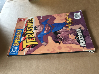 DC SPESIAALI TERÄSMIES BATMAN