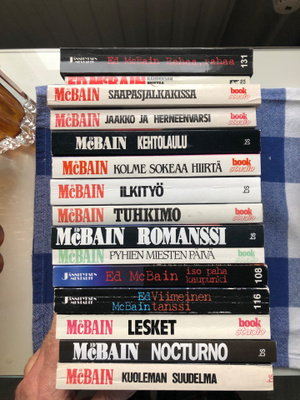 Ed McBain-paketti. 15kpl.