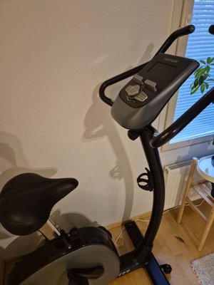 Laadukas Tunturi E60 kuntopyörä + sykevyö