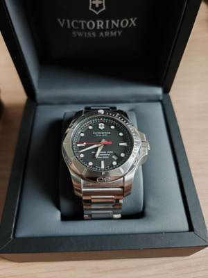 Victorinox I.N.O.X. Professional Diver - takuu