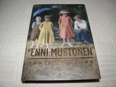 Enni Mustonen Lapsenlikka  -sid