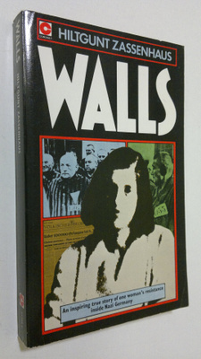 Hiltgunt Zassenhaus : Walls