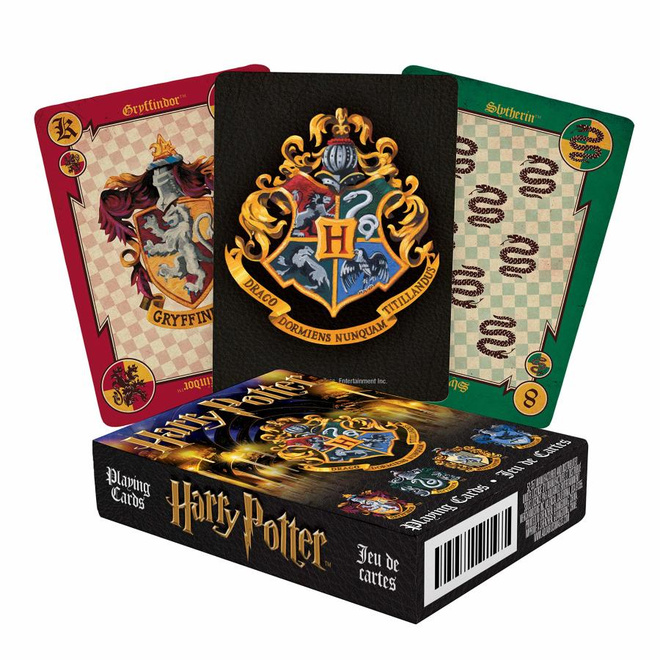 HARRY POTTER CRESTS PLAYING CARDS	(14 787)	pelikortit