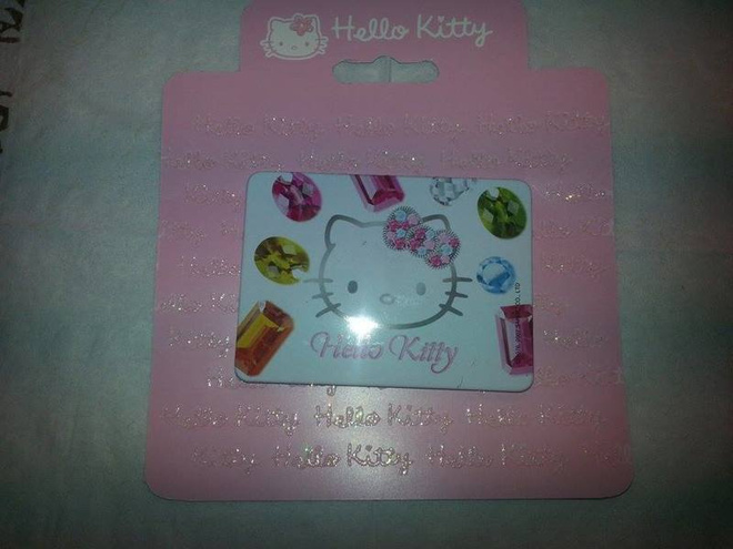 Hello Kitty magneetti (timanttireunus)