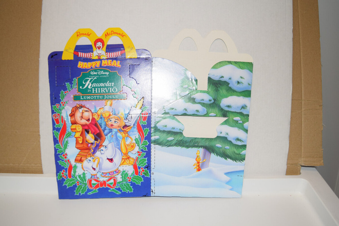 Mcdonald's happy meal laatikko kaunotar ja hirviö